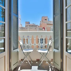 C74 - Marvelous 3 Bedroom In Historical Málaga