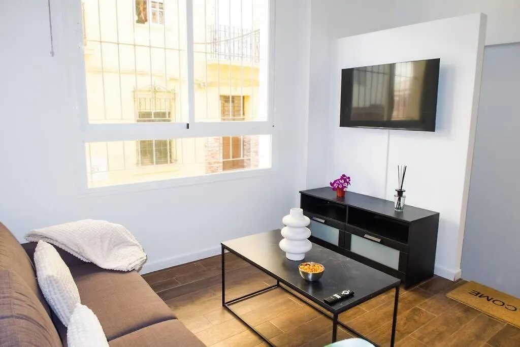 Monteleon Apartments ! Málaga Spanien