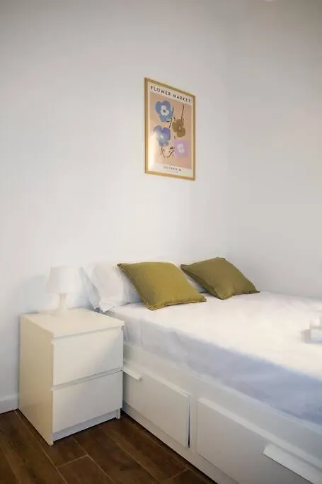 Monteleon Apartments ! Málaga